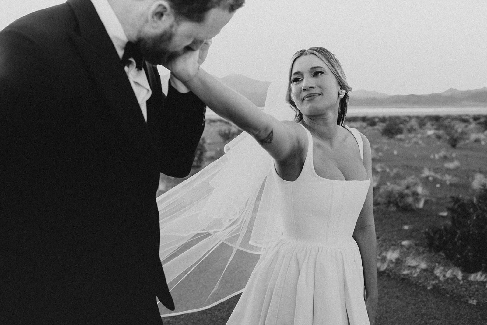 A Little White Chapel Las Vegas elopement photography — Brittany Lo Photo