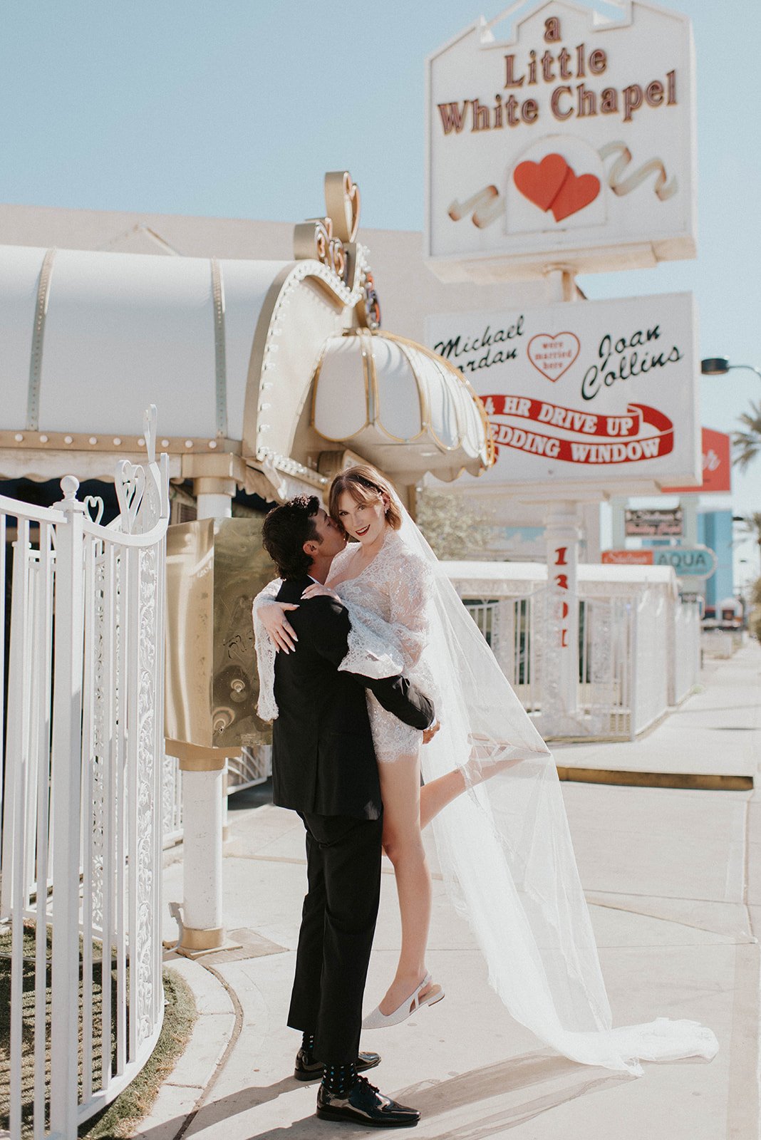 kelsey ethan downtown las vegas a little white chapel elopement plaza hotel neon lights