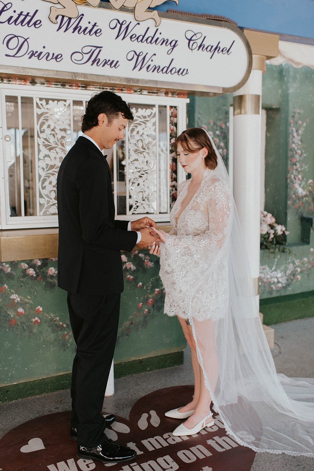kelsey ethan downtown las vegas a little white chapel elopement plaza hotel neon lights