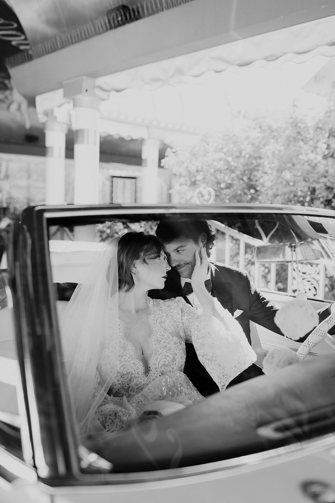 kelsey ethan downtown las vegas a little white chapel elopement plaza hotel neon lights