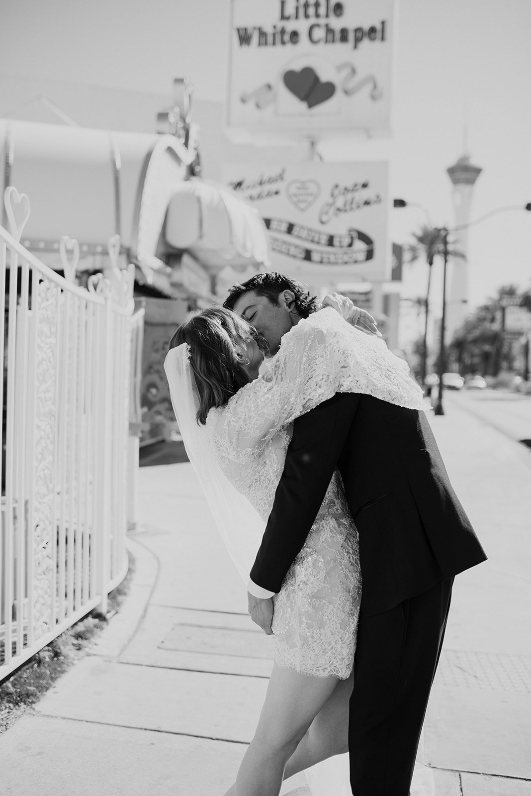 kelsey ethan downtown las vegas a little white chapel elopement plaza hotel neon lights