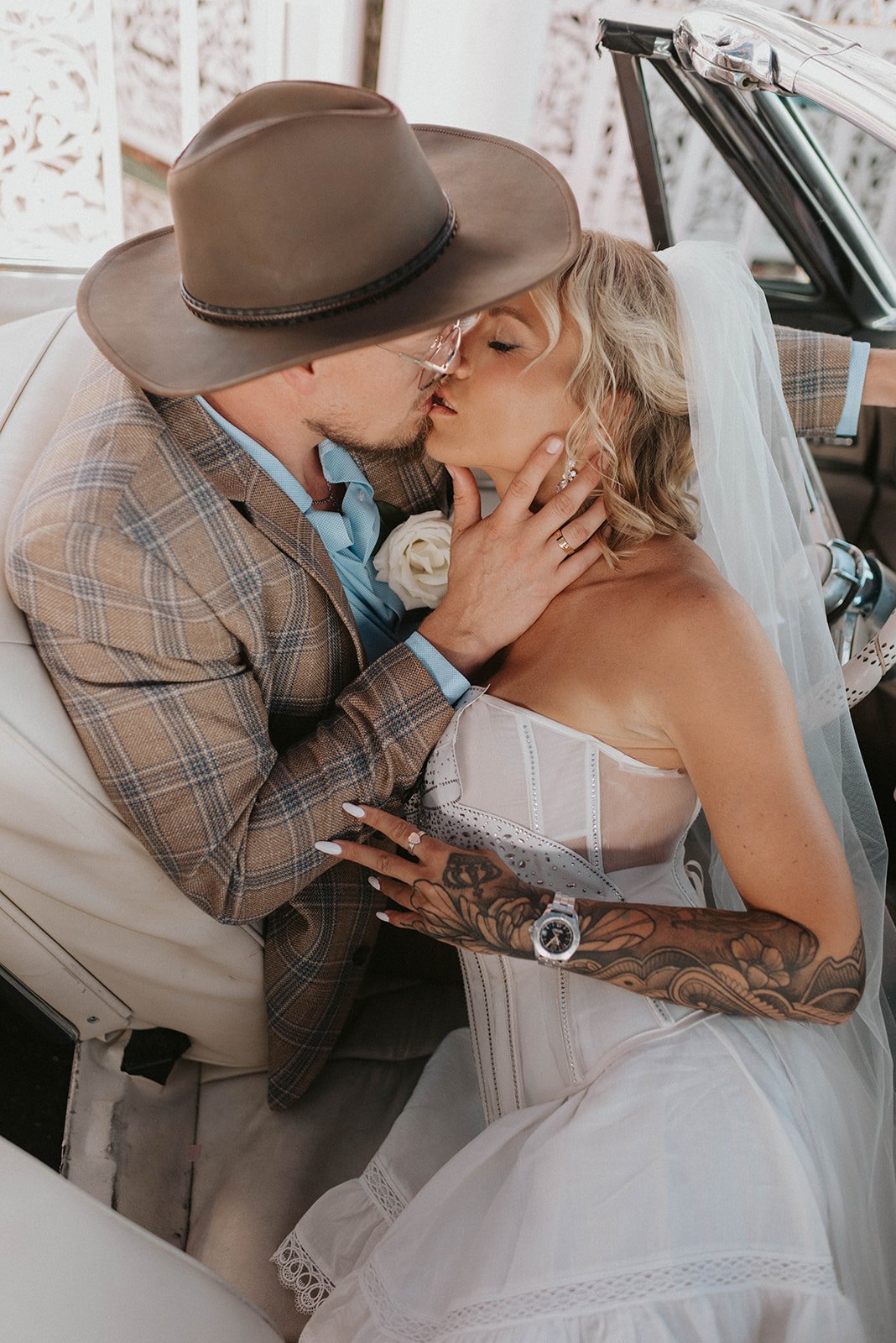 karolina max downtown las vegas a little white chapel elopement ending at plaza hotel neon lights